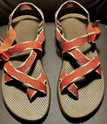 Sandálias esportivas clássicas femininas Chaco Z/2 tamanho 9 Swell rosa pêssego marrom #J106566 - Imagem 1 de 4