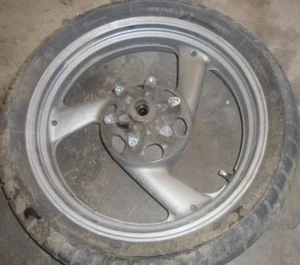 1992 1993 Yamaha FZR600 FZR 600 R FZR600R 160/60-18 Rear Back Rim Wheel Tire 18" - Picture 1 of 1