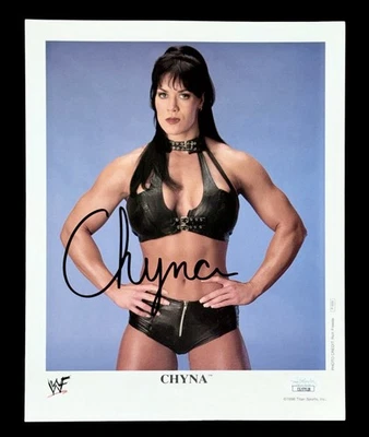 FOTO PROMOCIONAL ORIGINAL FIRMADA 8X10 WWE CHYNA P-559 CON CERTIFICADO DE AUTENTICIDAD JSA MUY RARA Foto 1 de 3