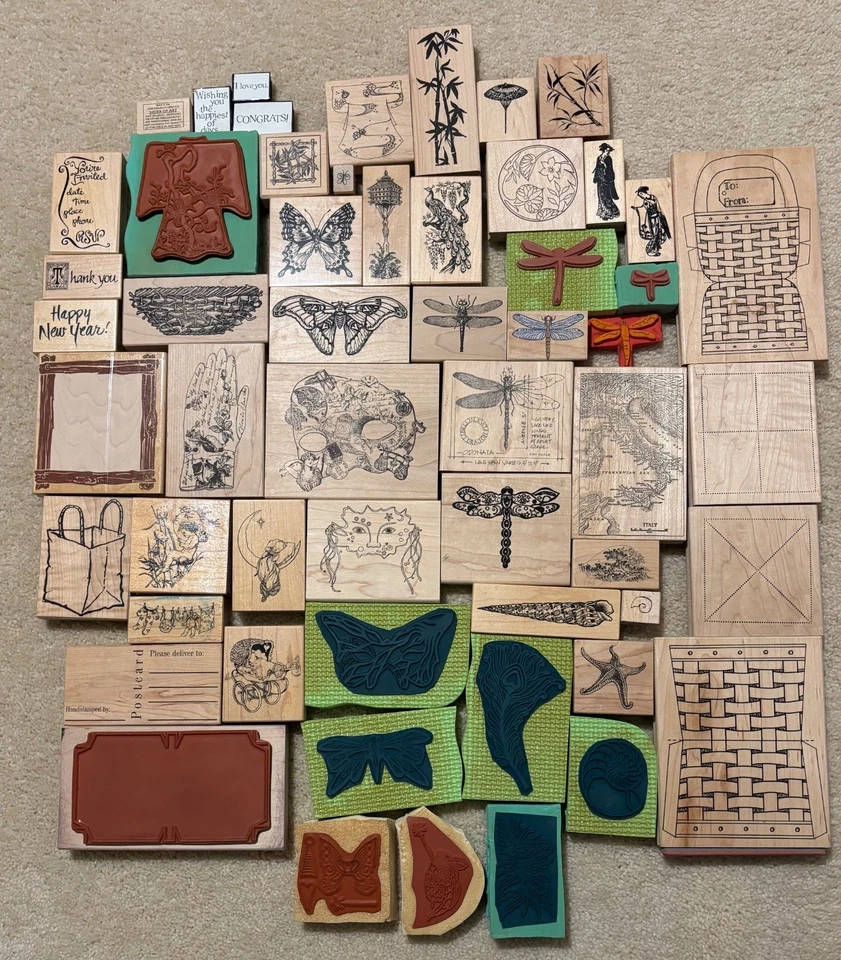 Лот из 50+ бывших в употреблении резиновых штампов для деревянных блоков и крепления из пены - смешанная тема  - Изображение 1 из 1