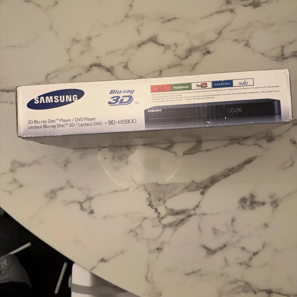 Samsung (BD-H5900) HD Up conversión 3D Blu-ray y DVD - ¡Nuevo en caja! ¡Sin abrir! Foto 1 de 4