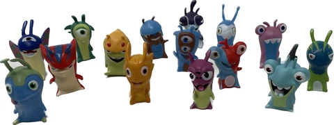 Lot of 16 slugterra pvc replacement figures Vtg Vintage Htf Rare Cake Toppers Cover