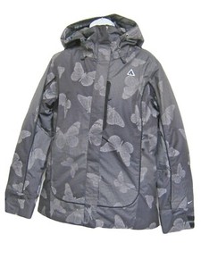Nike Acg in Skiing \u0026 Snowboarding 
