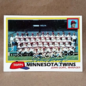 1981 Topps #669 JOHN GORYL Minnesota Twins Manager SIGNED Team Card Autograph - Picture 1 of 3