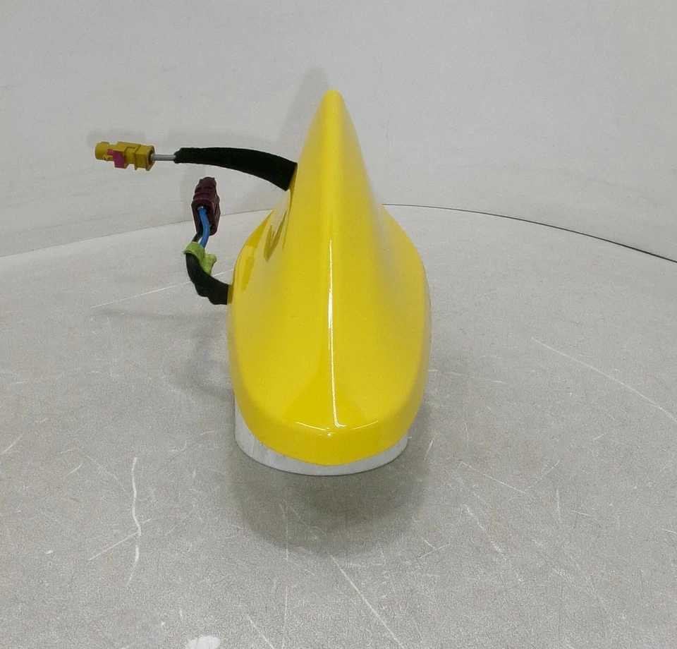 Chevrolet Camaro SS 2016 antena de radio montaje en maletero 41 k OEM Foto 1 de 4