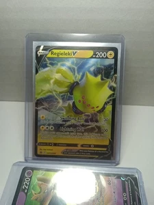 Regieleki V SWSH280 SWSH: Sword & Shield Promo Cards Holo - Picture 1 of 1