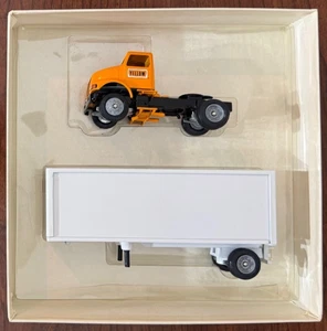 Yellow Freight Pup 1995 Winross Truck I81/S - Picture 1 of 3