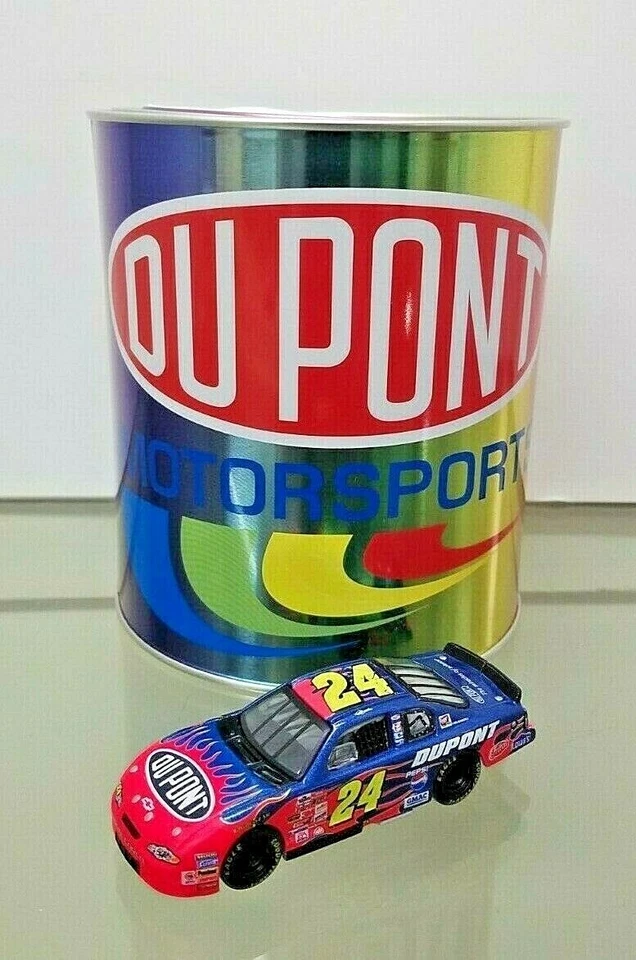 Jeff Gordon #24 Dupont 2002 1/64 y lata de pintura Foto 1 de 1