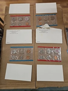 Lot Of 2 1972 Uncirculated Coin Set U.S Mint Original Government Packaging OGP - Picture 1 of 1