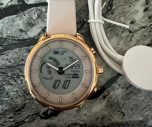 Fossil Gen 6 Hybrid smartwatch used in excellent condition - Picture 1 of 8