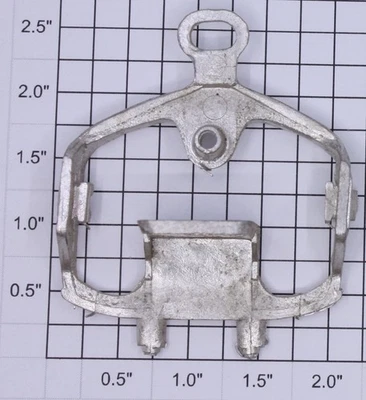 Lionel 224E-18 Light Casting 2-Wheel Rear Truck Frame Only  (10) - Image 1 of 2