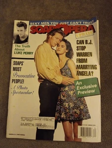 Soap Opera Update Aug 25 1992 JACK WAGNER SYDNEY PENNY Santa Barbara LUKE PERRY - Picture 1 of 4