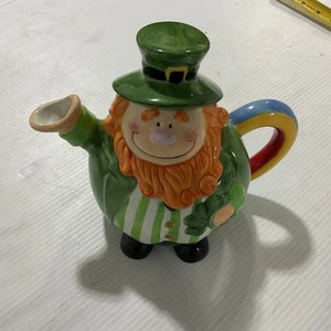 Smiling Leprechaun Teapot Irish St. Patrick's Day VINTAGE - Picture 1 of 7