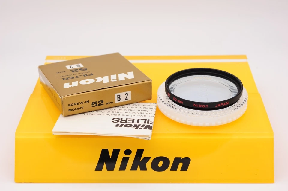 Nikon 52mm B2 (blue) filter for light balancing. MINT+ boxed cond. - Image 1 of 1