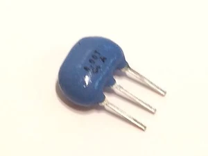 Resonador de cerámica de pared de 3 patas 8,0 MHz CSTLA8M00G55 fbb13r - Imagen 1 de 2