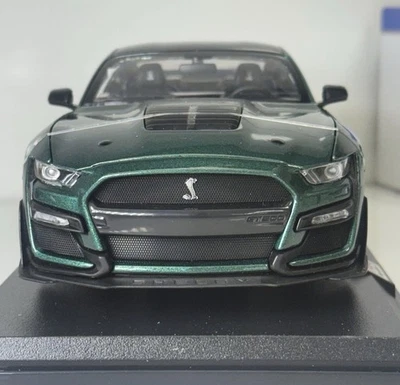 Maisto escala 1/18 diecast 46629 - Mustang Shelby GT500 2020 - Met. Verde Foto 1 de 4