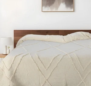 Ivory Geometric Queen Cotton Coverlet - Picture 1 of 7