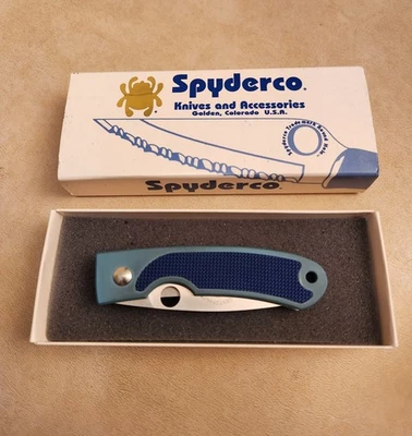 Rare Vtg Spyderco C25PBL Knife 2.9” ATS-34 SS Plain 1st Gen 2.5oz Folder USA NIB - Image 1 of 4