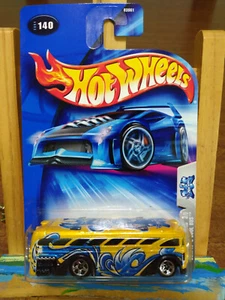 Autobús Mattel Hot Wheels 2004 Tag Rides 3/5 Surfin' S'cool amarillo 140 nuevo en paquete - Imagen 1 de 7