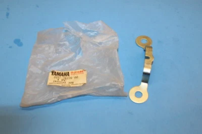 NOS YAMAHA VIRAGO 500 MANGO CUBIERTA SOPORTE PARTE #22U-26226-00-00 Foto 1 de 4