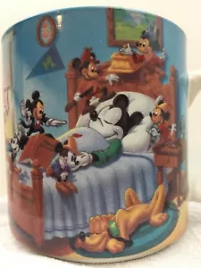 Taza de café Mickey Mouse Through the Years Disney azul por dentro 293* - Imagen 1 de 11