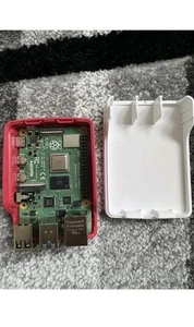 Raspberry Pi 4 Model B 1GB RAM with official Raspberry Pi case and 16GB SD card - Afbeelding 1 van 5