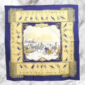 Sciarpa Hermès Carré 90 Les Plaisirs Du Froid blu seta multicolore senza etichette scatola - Foto 1 di 6