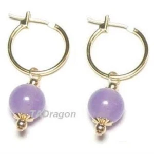 Pendientes de aro con clic de jade lavanda genuino de 8 mm de oro amarillo de 14 quilates o plata de ley - Imagen 1 de 2