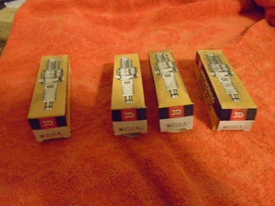  87 88 89 90 91 enchufes Mazda RX7 76 77 78 cosmo NIPPONDENSO W22EA 4 cada uno  Foto 1 de 4