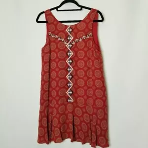 Abito tubino estivo rosso Anthropologie THML boho ricamato foderato cravatta schiena media - Foto 1 di 11