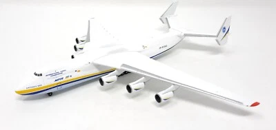 Avión Antonov Airlines AN 225 Mriya Herpa Wings 1/400. metal. 562287 Foto 1 de 4