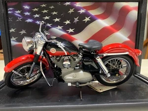 1957 Franklin Mint Harley Davidson Sportster in Display Case B11TQ07 - Picture 1 of 5