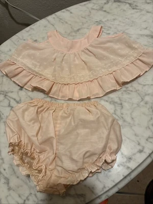 Vestido vintage Toddle Tyke 2 piezas para niñas rosa pálido desde el nacimiento hasta 10 libras pantalones de plástico Foto 1 de 4