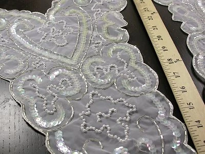 Hermoso panel de apliques de vestido grande transparente con cuentas y lentejuelas de 18" x 14" Foto 1 de 3