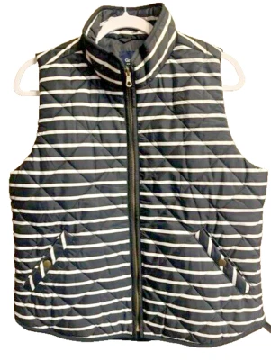 Chaleco Gap ligero negro blanco con punta talla MEDIANA USADO EN EXCELENTE ESTADO Foto 1 de 4