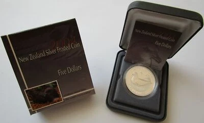 New Zealand 5 Dollars 2004 Wildlife Chatham Island Taiko Silver Proof - Изображение 1 из 3