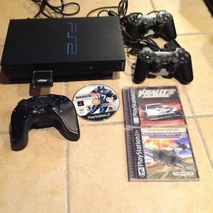 Sony PlayStation 2 PS2 Fat Console SCPH-50001 With 3 Games 3 Controllers tested  - Picture 1 of 6