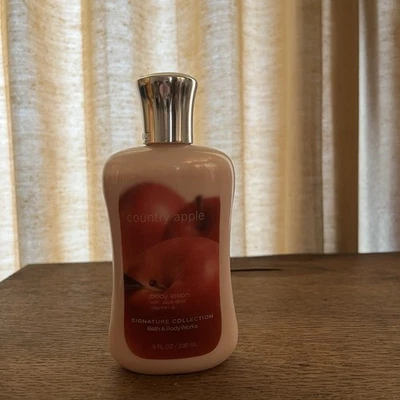 RARO Bath & Body Works Original Country Apple Loción Corporal 8oz Rojo Foto 1 de 4