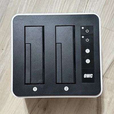 OWC Dual Bay Drive Dock Solution Thunderbolt 2 Silver USB 3.0 OWCTB2U3DRVDCK - Image 1 of 3