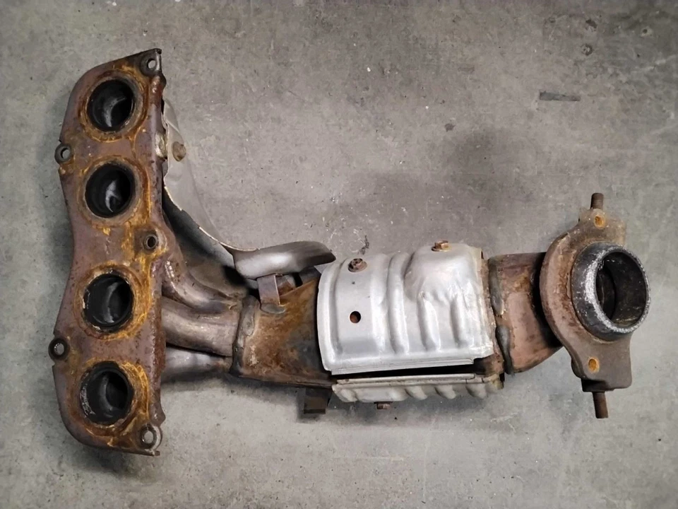 Colector de escape Toyota Rav4 2004-2005 59426 2505128430 Foto 1 de 4