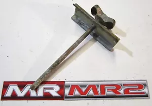 Toyota MR2 MK2 Revision2 Typ Fabrik platzsparend Ersatzrad Reifenklemme - Bild 1 von 4