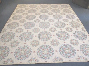 80 x 96 Full Size Embroidered Hand Quilted Quilt - Picture 1 of 5