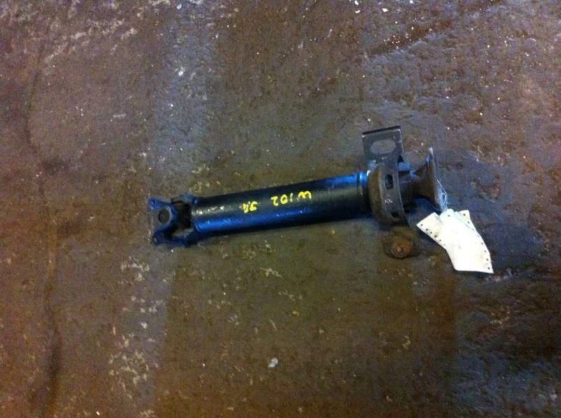 Eixo de transmissão traseiro Ford Aerostar 1986 - Imagem 1 de 4