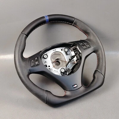 2006 2013 BMW 1 SERIES & 3 SERIES FLAT BOTTOM M SPORTS LEATHER STEERING WHEEL - Image 1 of 4