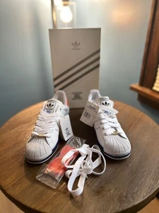 Size 9.5 - adidas Superstar 2 City Version New York 35Th - Picture 1 of 11