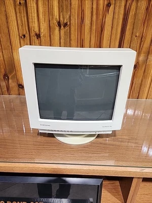 Samsung SyncMaster 4Ne Color Computer Monitor Retro Gaming Model CSN5987 - Image 1 of 4