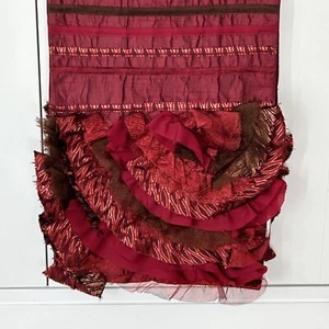 Pier 1 Ruffle Table Runner Red Holiday Christmas Festive Artsy Romantic Dining * - Picture 1 of 6