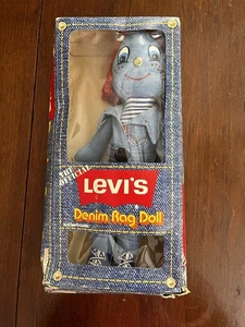 Vintage 1973 offizielle Levi's Knickerbocker Denim Stoffpuppe mit Box #3608 Big E - Bild 1 von 9
