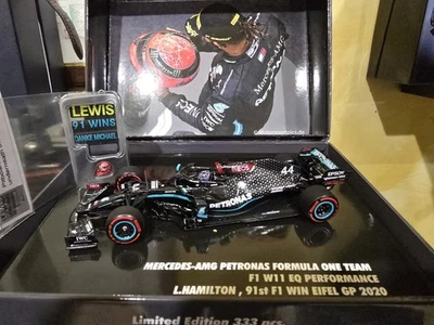 1:43 HAMILTON Mercedes F1 W11 "91th GP win - Eifel 2020 - Helmet SCHUMACHER"  - Immagine 1 di 2