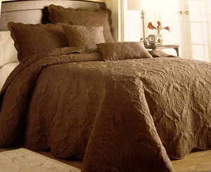 FULL - Victoria Classics - Genevieve Brown Quilted PILLOW SHAM & BEDSPREAD SET - Picture 1 of 5